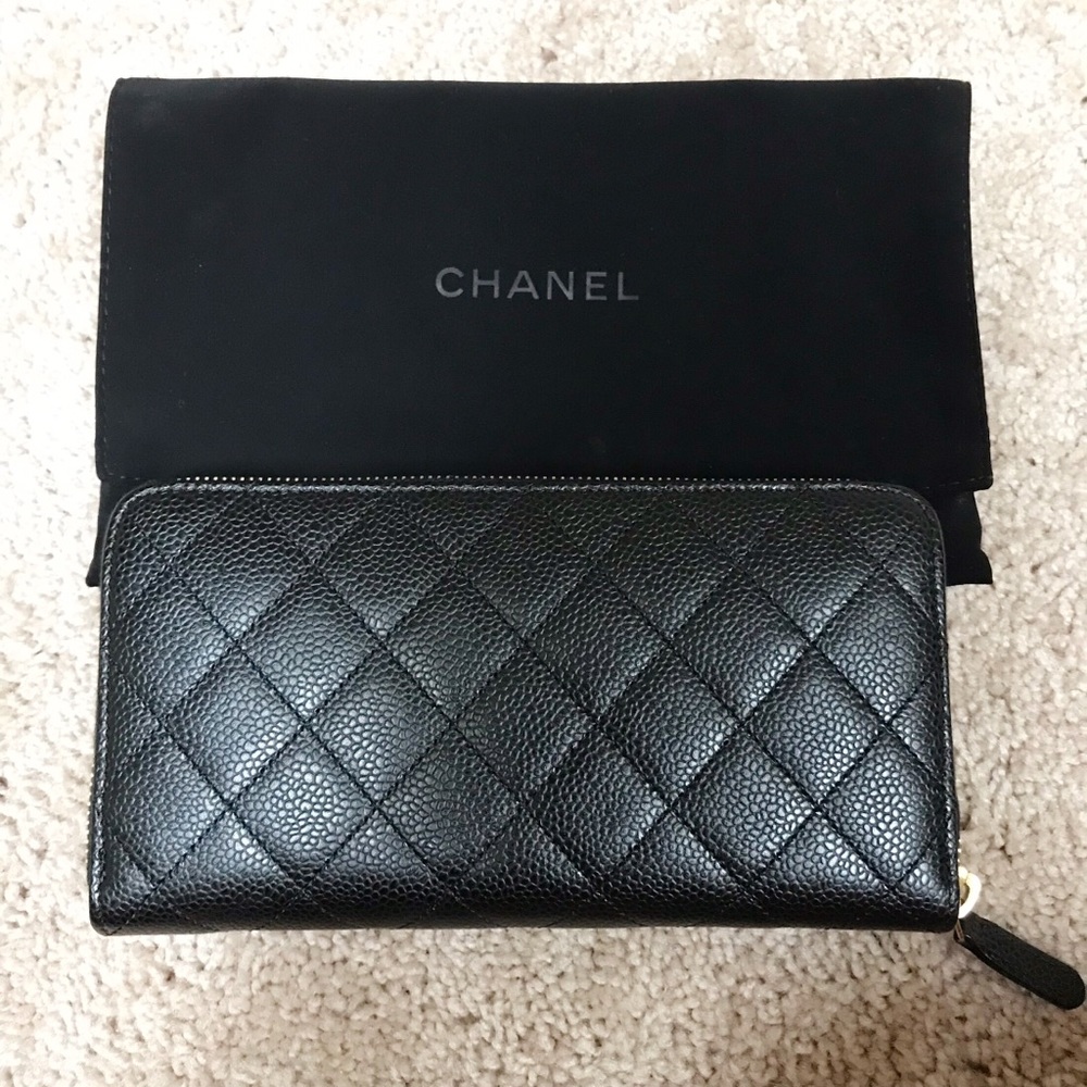 💯 Authentic Classic Chanel Wallet - Picture 2 of 6